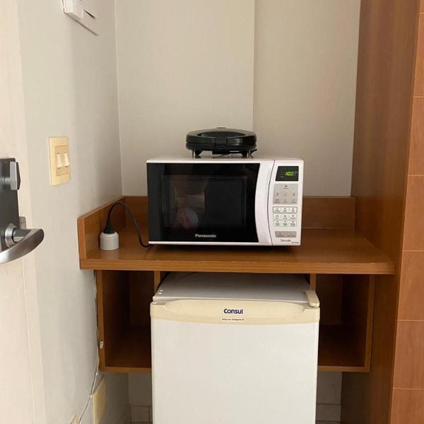 Flats próximo ao Shopping Singapura - pode descer com bebidas para o Park Aquático 02 - Foto 5