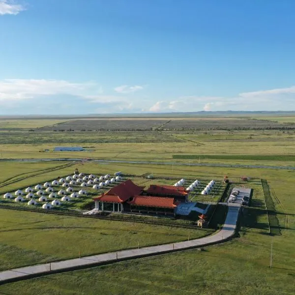 Secret of the Silk Road, hotel a Harhorin