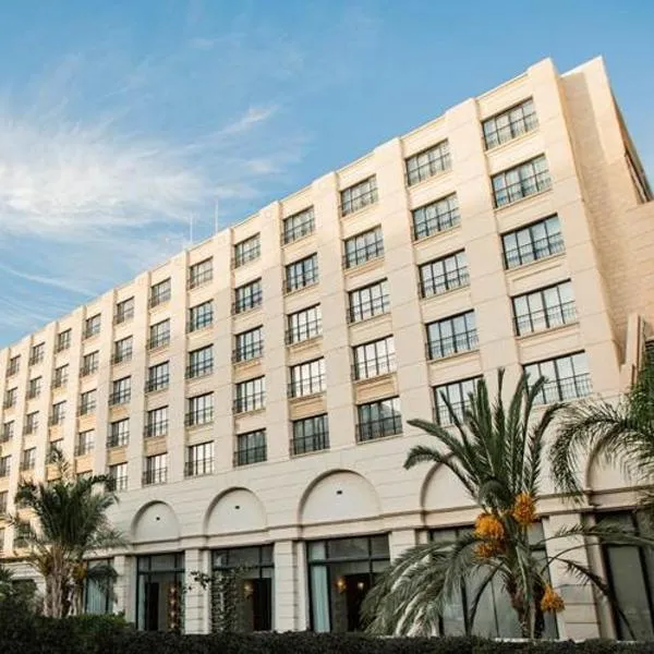 Grand Palace Hotel, hotell i Şāfūţ