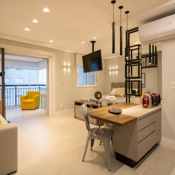 Unique Studio - GRU 1803, hotel in Guarulhos