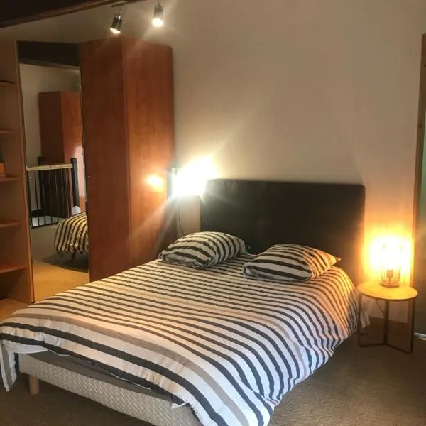 Maison de ville #toutfaireapied #proche gare, hotel in Cognac