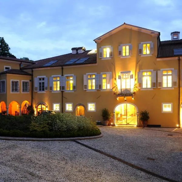 Grand Hotel Entourage - Palazzo Strassoldo, hotel v destinaci Gorizia