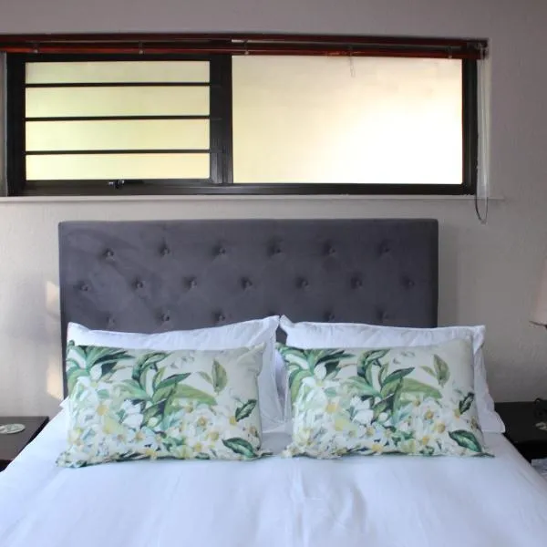 Amru Guesthouse B&B, hotel din Brackenfell