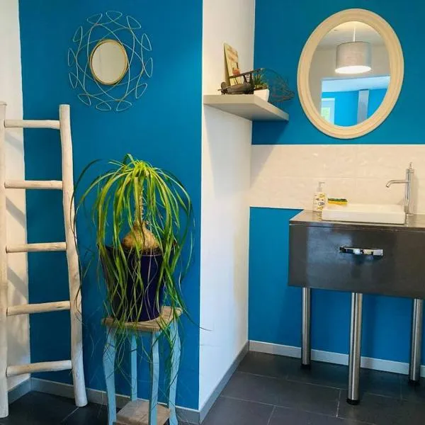 Logement indépendant,calme à 2 pas du centre ville – hotel w mieście Lannion