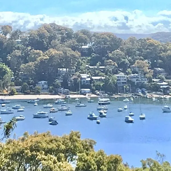 Palm beach Sydney, Modern home with water view, hotel en Whale Beach