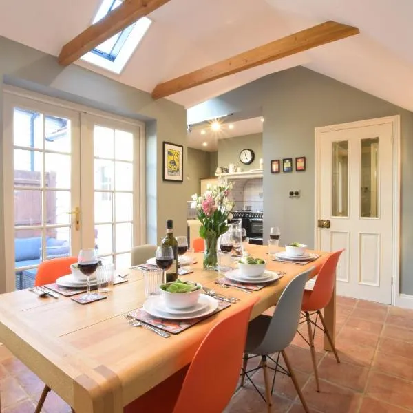 11 Crabbe Street, Aldeburgh, hotel in Aldeburgh