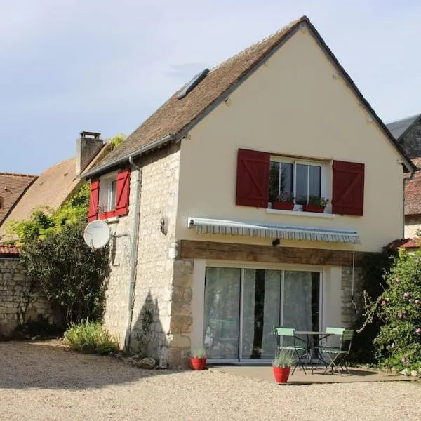 Maison La Plage cadre verdoyant et calme, hotel u gradu 'Port-Mort'