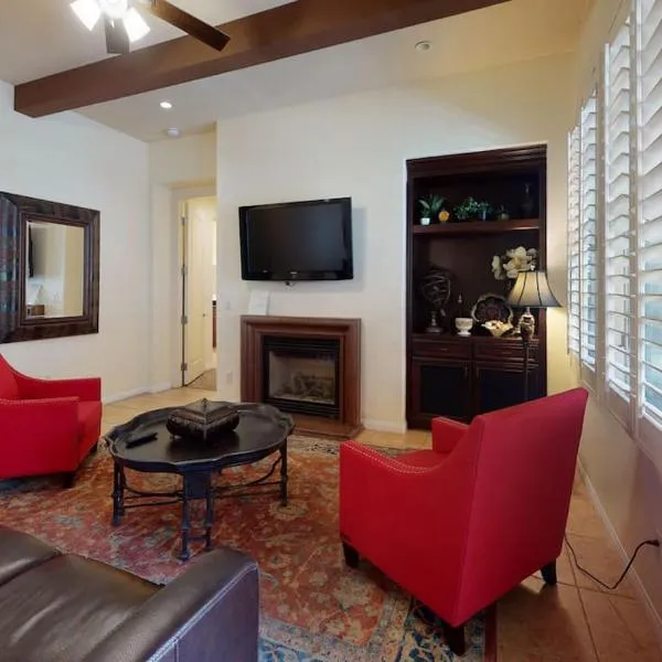 LV302 Secluded 3 Bedroom Legacy Villas Townhome, hotel di La Quinta