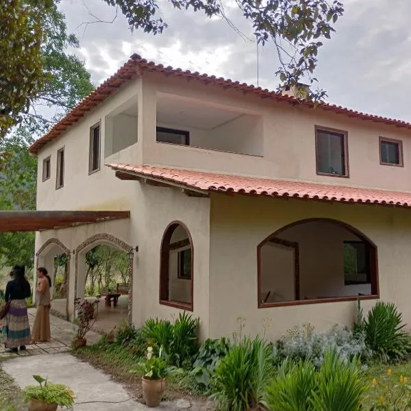 Pousada Canto das Cachoeiras、ヴァレ・ド・カパオンのホテル