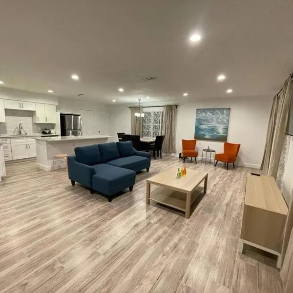 7326 Lake View Bungallow-5 Minutes Universal、オーランドのホテル