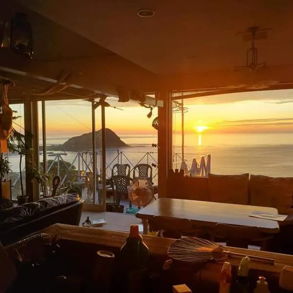 Ocean Home Guest House, hotel in Miyazaki