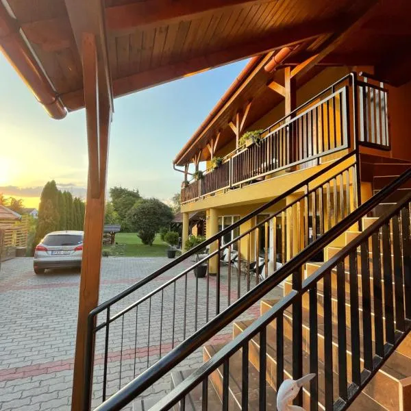 Gólyafészek Vendégház, hotel in Egerszalók