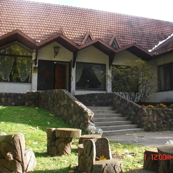 Senieji Bačkonys, hotel in Būdziliai