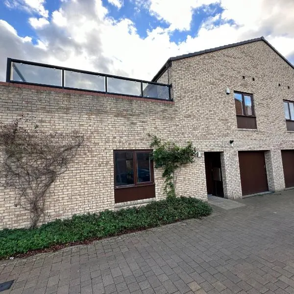 2 Bedroom Riverside Property with Roof Terrace, hotel in Stockton-on-Tees