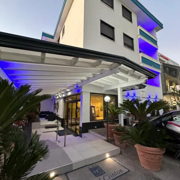 Hotel Clinton, hotel em Casoria