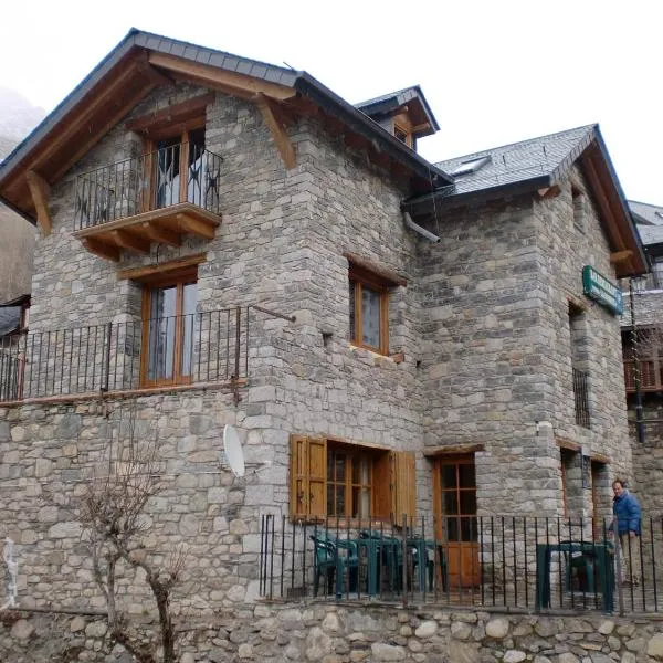 Pensió i Apartaments la Bordeta, hotel v destinácii Taull