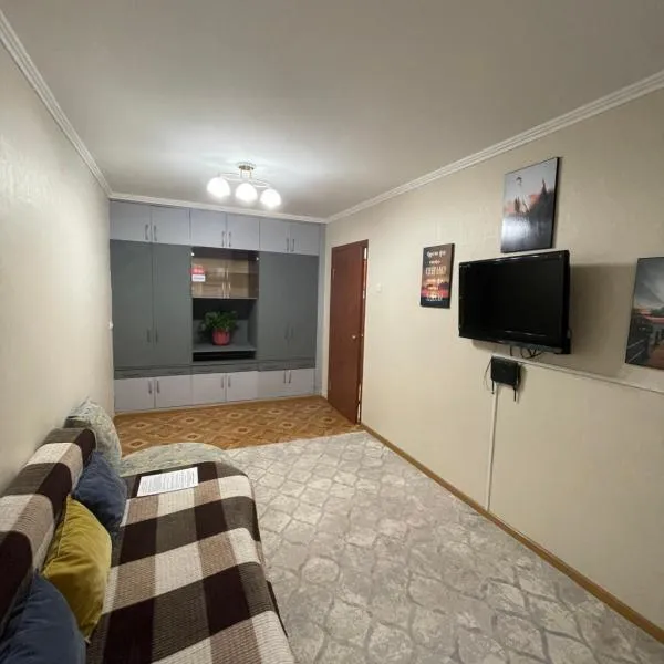 2-х комнатная Ауезова, hotel v destinaci Öskemen
