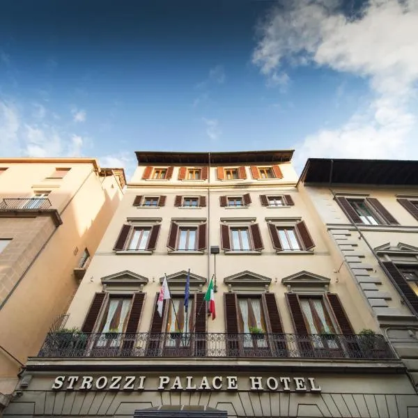 ストロッツィ パレス ホテル（Strozzi Palace Hotel）、フィレンツェのホテル