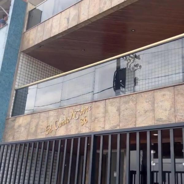Apartamento 4 quartos Av Beira Mar nº 36 - Edif Canto Nobre - Guarapari ES