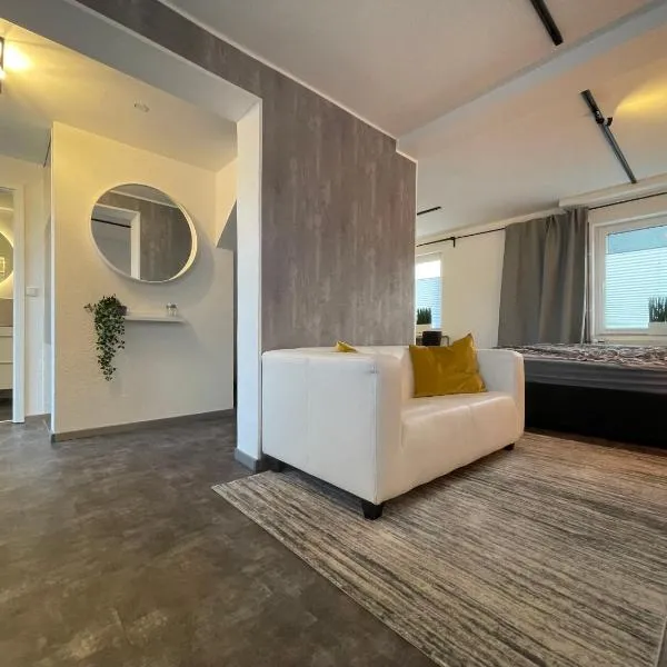 Gleis 12 , kontaktloser 24-7-Check In, barrierefrei ,Smart TV, W-LAN, Parkplatz kostenlos, hotel v destinaci Bückeburg
