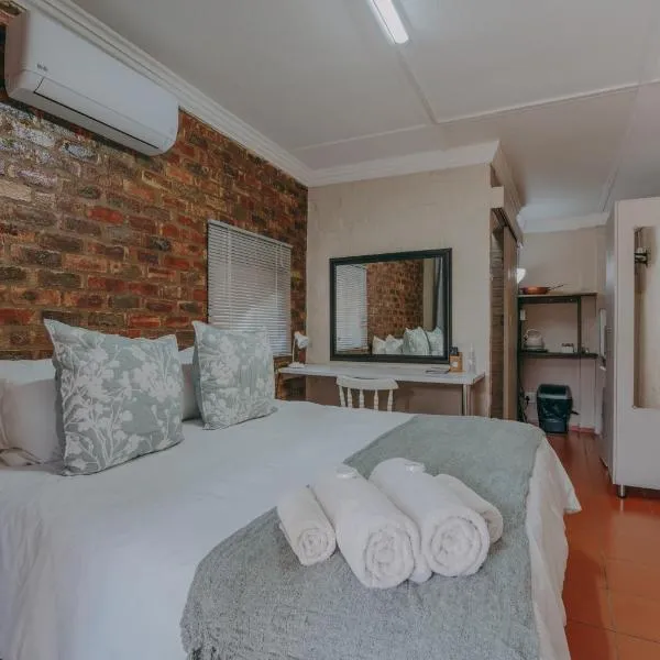 Cosy Cottages Guesthouse, hotel di Potchefstroom