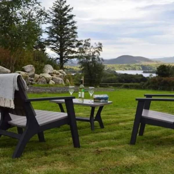 Twin Lake View - Bungalow in Pontoon, hotel v destinaci Foxford