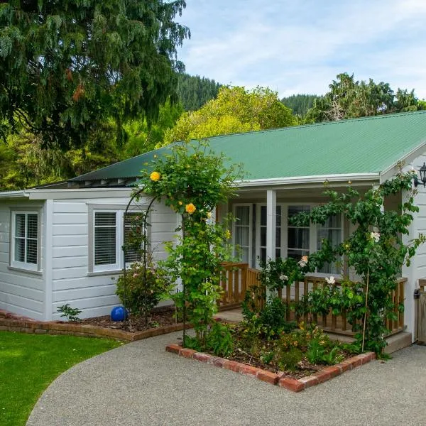 Birdsong Cottage, hotel em Paraparaumu