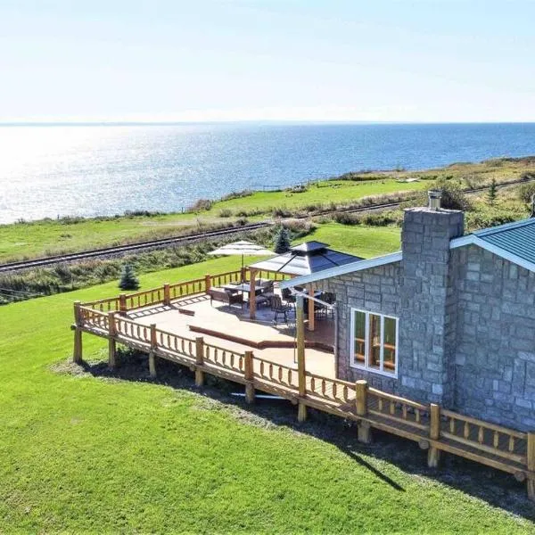 The Simeon - Upscale Bay Views by Doorbed, hotel in Saint-Siméon