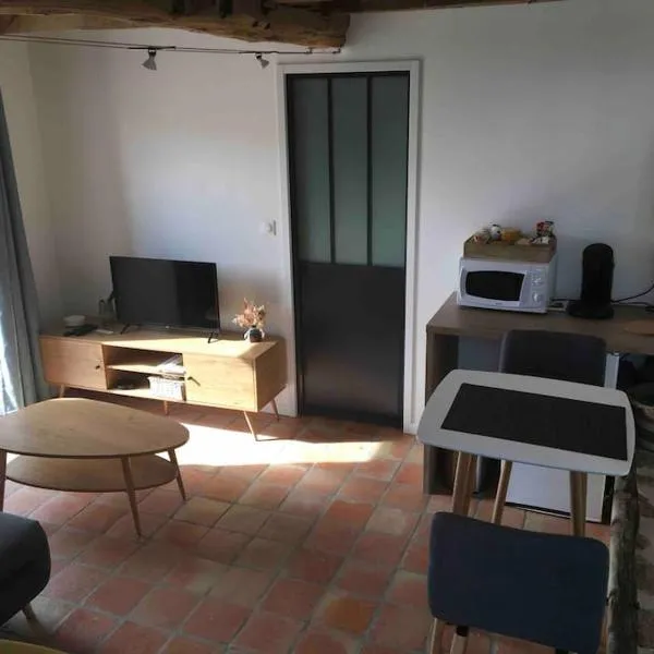 Logement agréable à la campagne, hotel v destinácii Saint-Symphorien