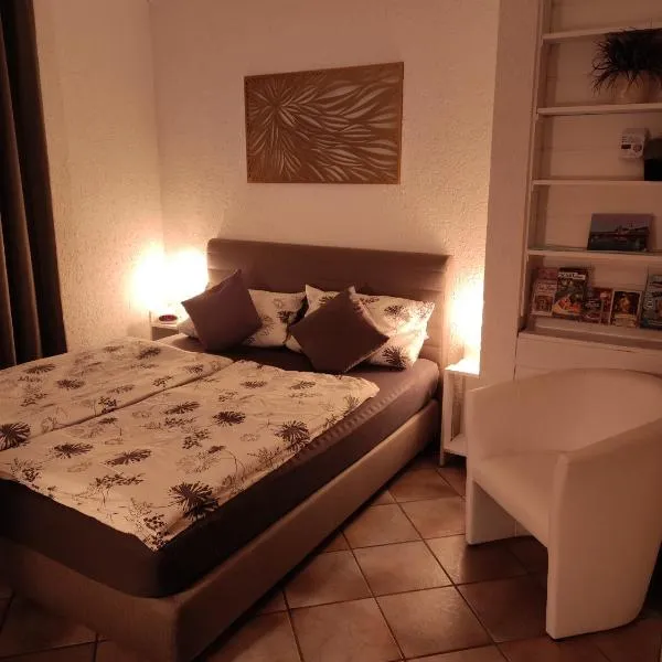 Gäste Apartement Casa Luber, hotel v destinaci Thalmassing