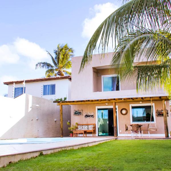 Excelente casa com Piscina