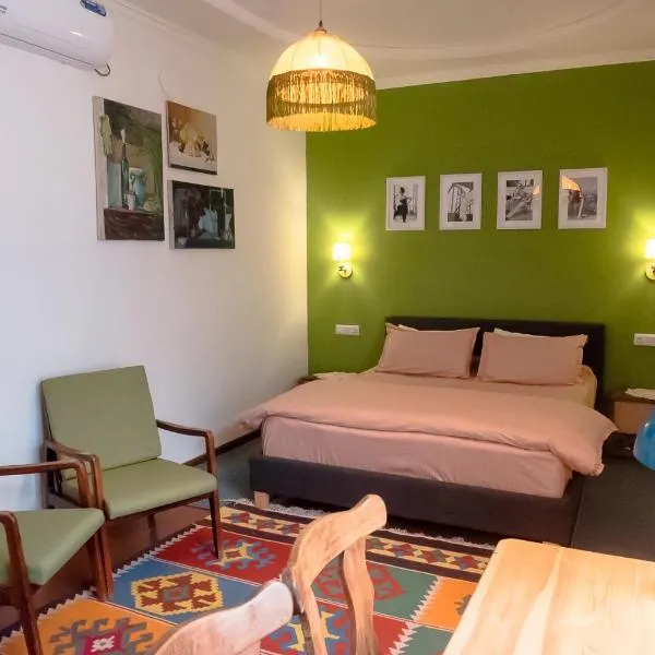 Old Radio hostel, hotel in Samarkand