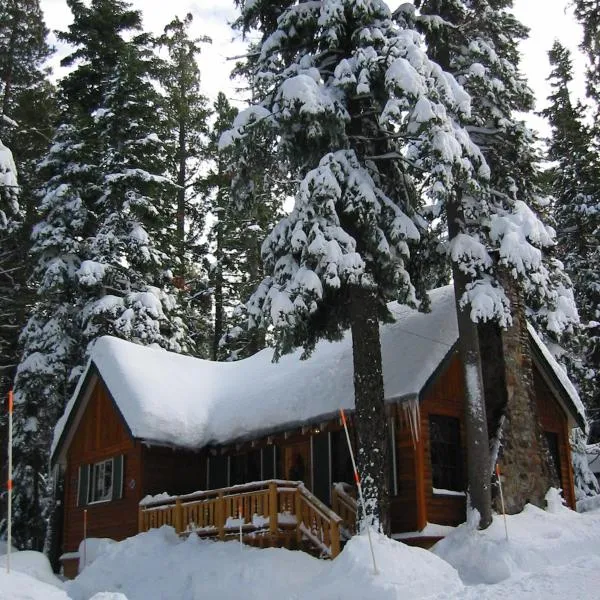 Tahoma Meadows - Sugar Pine Cabin, hotel v destinaci Tahoma