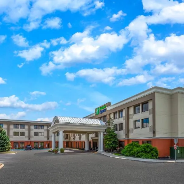 Holiday Inn Express Philadelphia NE-Bensalem by IHG, hotel in Bensalem