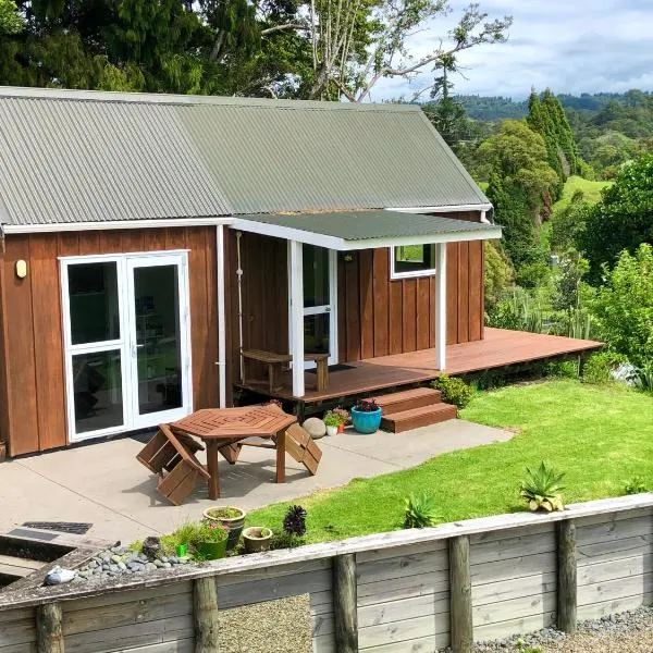 Orange Tree Cottage -bike friendly, hotell i Waiotahi