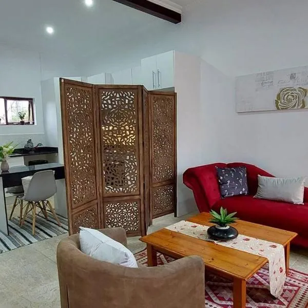 MaeStorm GardensAfrican apartement, hotel en East London