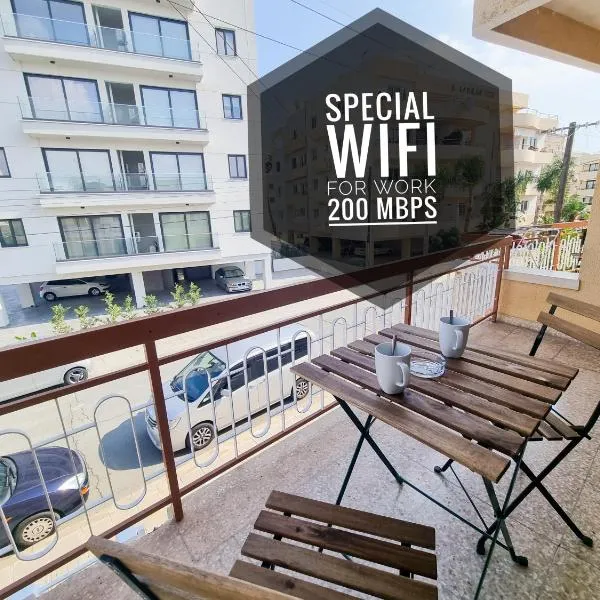 Luxury City Rooms, hotel v destinaci Larnaka