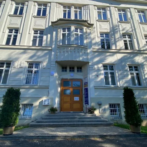 Penzion Zahrada Čech, hotel in Horní Týnec
