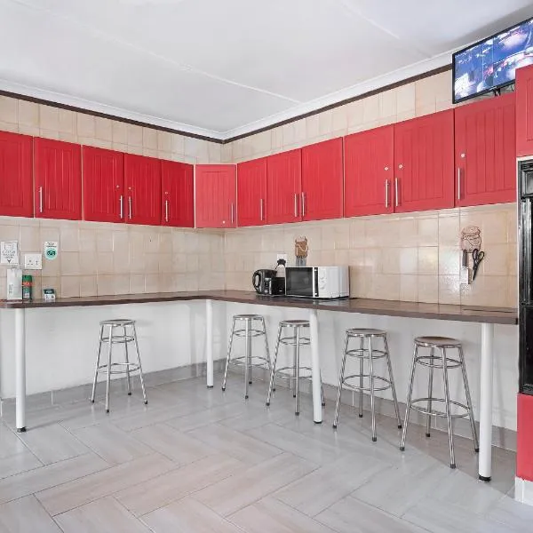 25 Jacaranda Lodge & Backpackers, hotel v destinaci Pinetown
