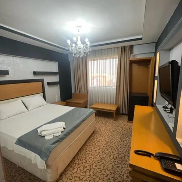 Ünaten otel, hotel in Cumaovası