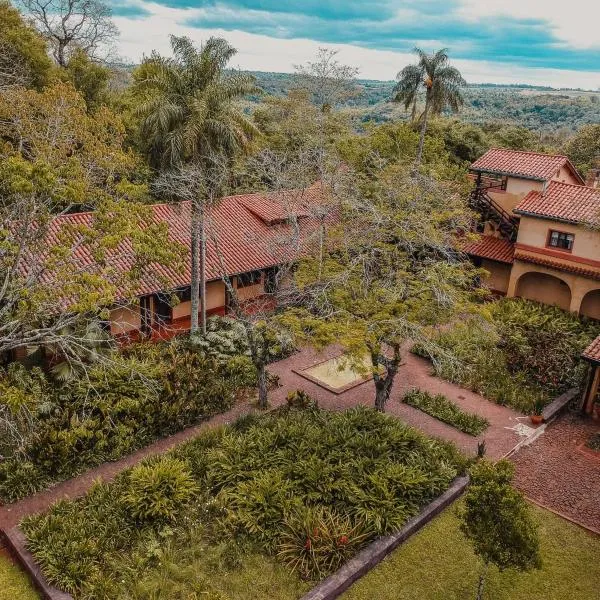 Reserva Natural Iguazú - Posada Puerto Bemberg, hotel in Puerto Bossetti