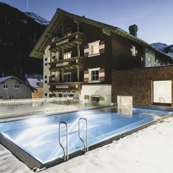 Sankt Anton am Arlberg में, होटल Hotel Schwarzer Adler