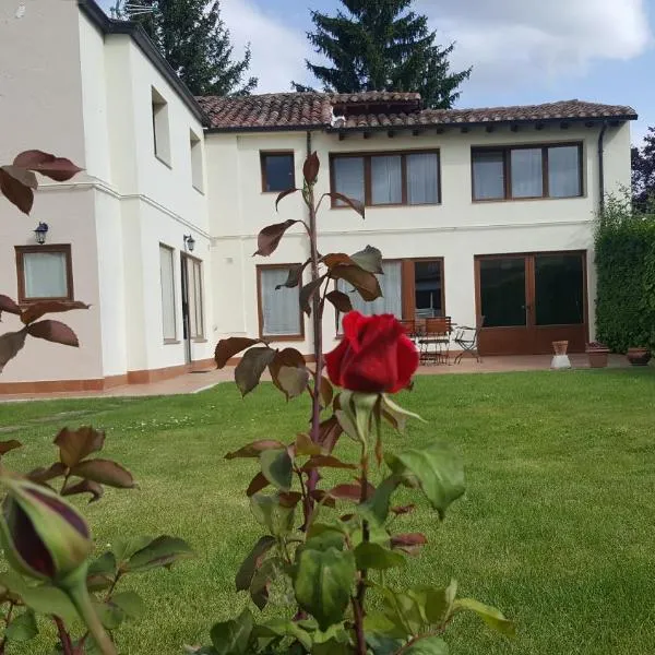 Casa la Manzanera, khách sạn ở Burgos