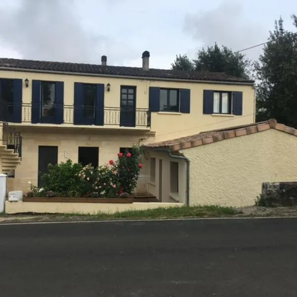 LE TERTRE CAMILLAC, hotel v destinaci Saint-Seurin-de-Bourg