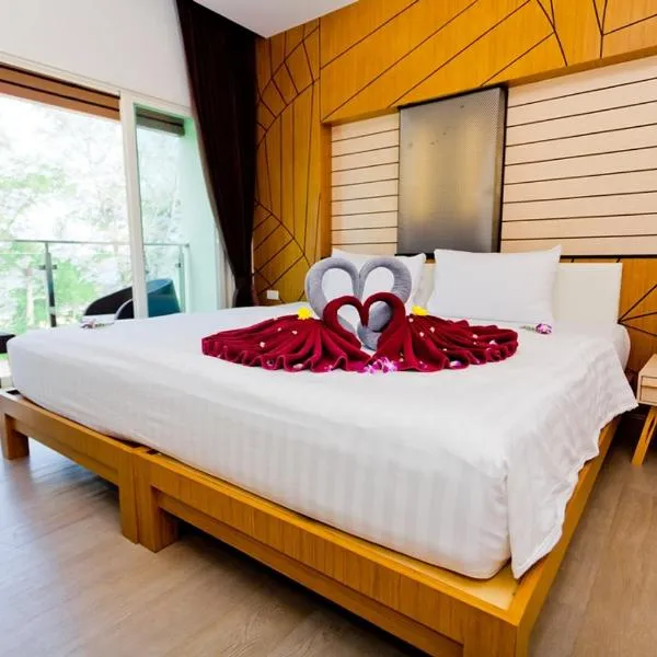 Anda Beachside Hotel, hotell i Karon Beach