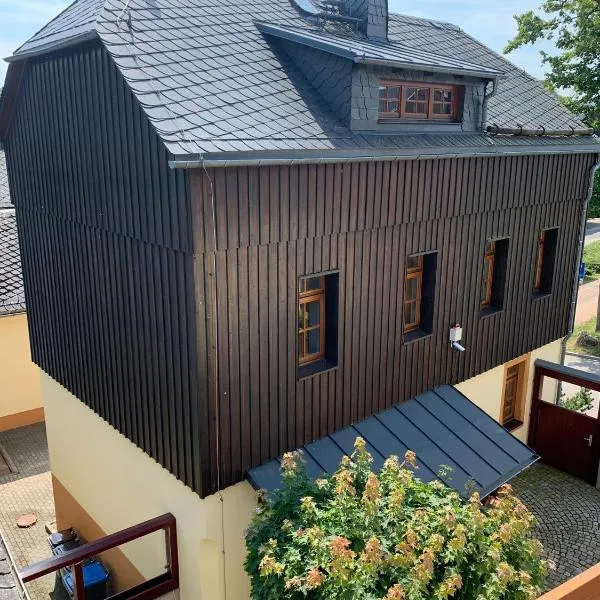 Ferienhaus "Kleines Domizil" Altenberg - direkt im Zentrum von Altenberg gegenüber vom Skilift, מלון בקוראורט אלטנברג