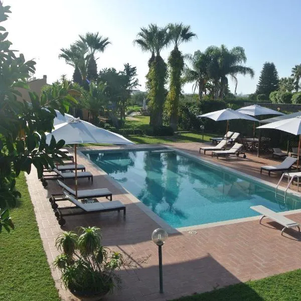 Villa Carlotta Resort, hotel v mestu San Leone