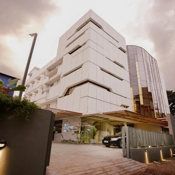 HILUX COURTYARD, hotel en Palakkad