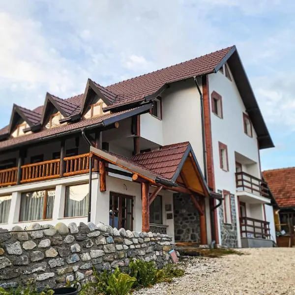 Pensiunea Tesoro, hotel v destinaci Corbeni