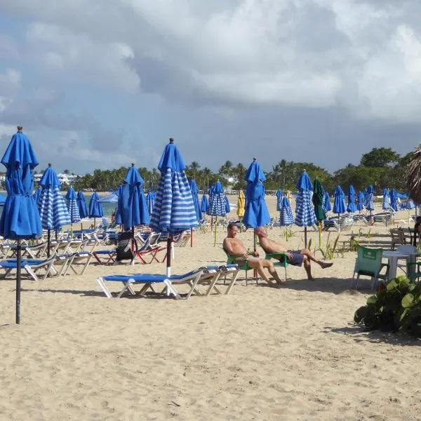 CortLang Vacation Rentals - Located in El Pueblito near Playa Dorada POP, hotel v destinaci San Felipe de Puerto Plata